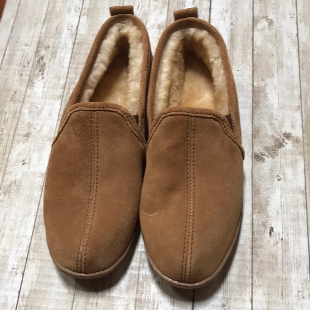 Minnetonka Leather and Sheep Lined Loafers Slippers Size 11